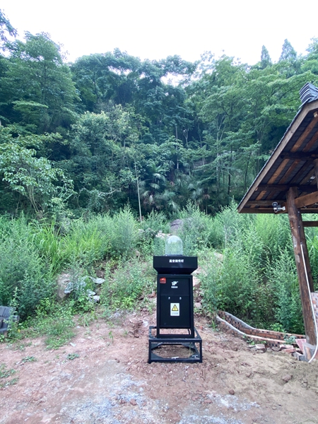 高空測報(bào)燈