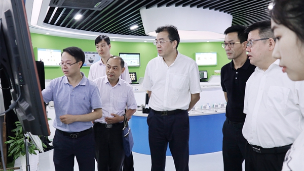 浙江省農(nóng)業(yè)農(nóng)村廳黨組書記、廳長(zhǎng)王通林一行蒞臨托普云農(nóng)調(diào)研